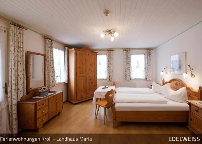 Kroell - Viktoria Und Maria *