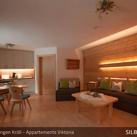 Kroell - Viktoria Und Maria * Mayrhofen